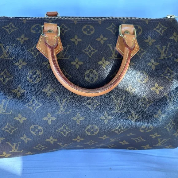 Louis Vuitton Brown Monogram Travel Bag - Picture 4 of 15